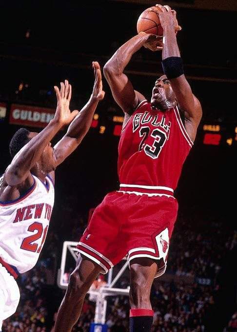 金玟哉的表 金玟哉的表